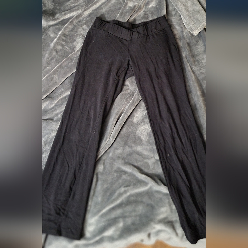 Maternity Clothes - image 4